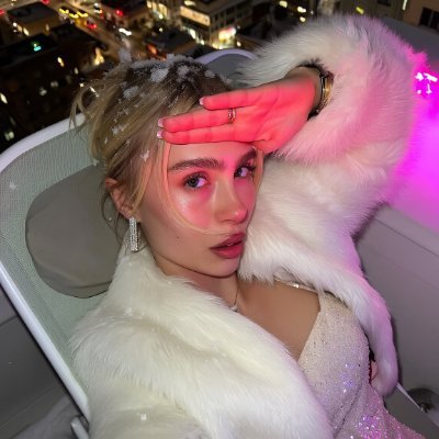 banutekinci's profile picture. 