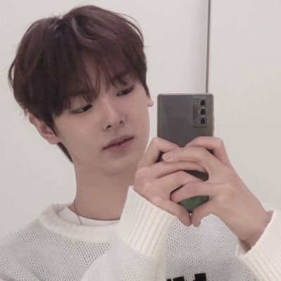 retnoagstn's profile picture. mulfand