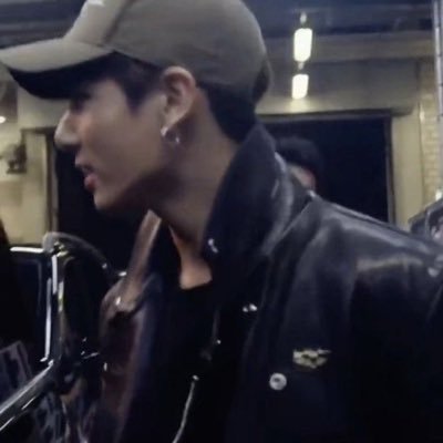 straesr's profile picture. 