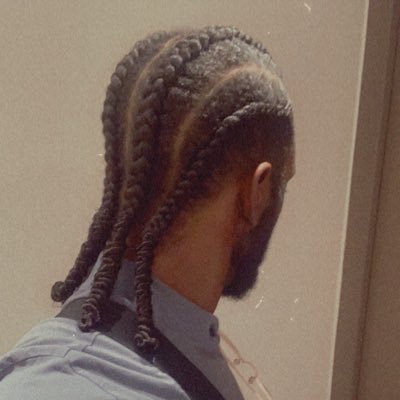 Cocoshoou's profile picture. 👨🏾‍⚖️ Avocat au barreau de Winterfell  Code ami: SW-6309-3614-0315.
Nkolo, pam-bola bord ovo. Yango ne mutu eko sunga mokili...