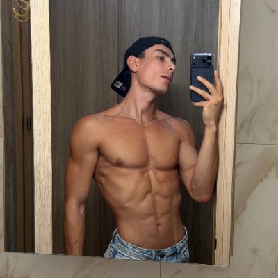 SummerMomoka's profile picture. Your favorite Urologist and yes i got a 🌶 page 😝