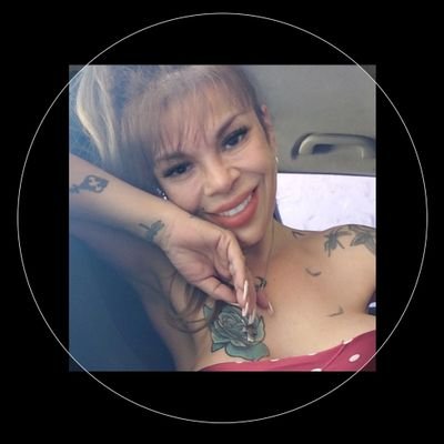 Alejand01021634's profile picture. mamá  orgullosa , hago qe mi vida parezca d una lady y a veces muy pocas veces soy muy Feliz .. 
RIVER PLATE ⚪🔴⚪ 9-12-18 ❤mi gran pasión. 
**SAGITARIO. 
.