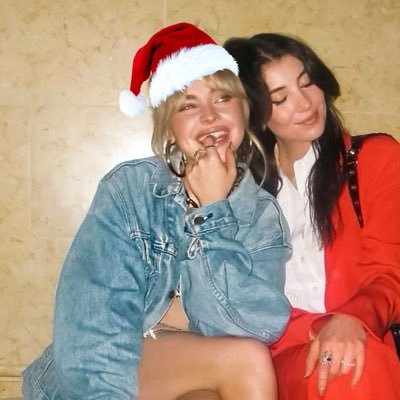 sugarttalking's profile picture. 