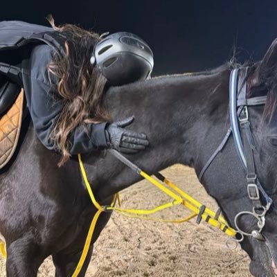 150xw's profile picture. .