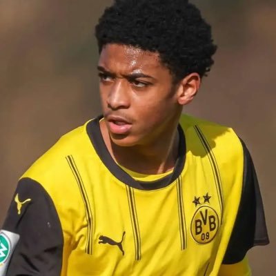 Silvassiert's profile picture. @guirassiert_9 shadowbanned