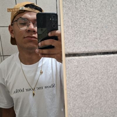 awaldicoado's profile picture. devaneios e inescrupulosidade.