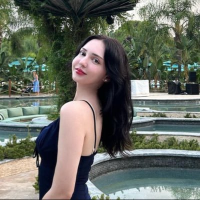 Feyzolii9's profile picture. 