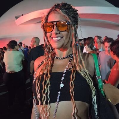 goiaboo's profile picture. the legendary fada madre wolf da house of antun and wow 🎤 Nana Antun 🐺 meu sonho é trampar numa funerária y ser uma sister of the valley.