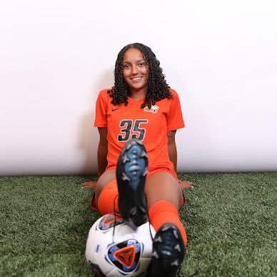 AyvaMoore's profile picture. ONU ‘29