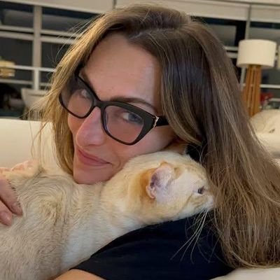 starlia01's profile picture. porque você tá me ajudando?