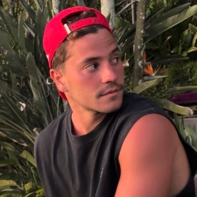 piquedjavan's profile picture. 