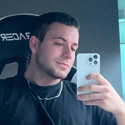 sydding's profile picture. Click 😈👇🏻