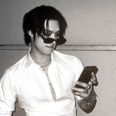 obsidianbites's profile picture. 𝐡𝐢𝐬𝐬 𝐡𝐢𝐬𝐬, 𝐦otherfucker. 🐍