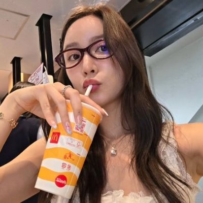 imookhem's profile picture. 