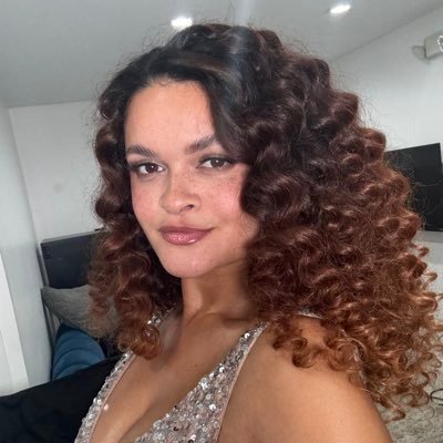 groovyraq's profile picture. singer/songwriter • #TeamAriana on @NBCTheVoice 🎤💖 my new album ‘wet paint’ is now available everywhere! click link to stream ⬇️