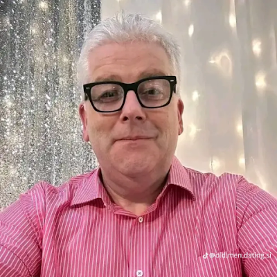 DonaldRedr45092's profile picture. 