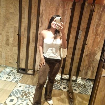 danela_hy's profile picture. 