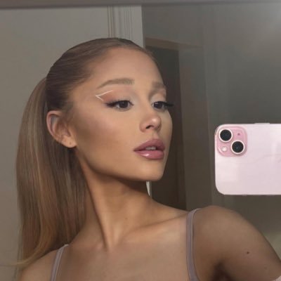 ghostinzyn's profile picture. °❀⋆.ೃ࿔ mm flip it around wicked witch ⋆. 𐙚 ˚ eras edi n1 | met niall