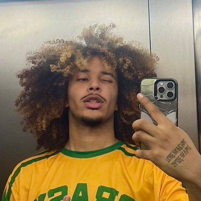 CestAdonis's profile picture. 5