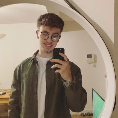 lNVERTEDWlNGER's profile picture. 