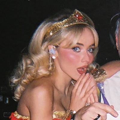 shortswtz's profile picture. sabrina annlynn carpenter, 1999.