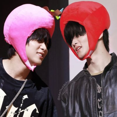 ninethusiastic's profile picture. ESP/ENG ⠀|| ⠀I write and yap about MarkHyuck (mostly) and Nomin. ◡̈ ⠀|| ⠀My master thread: