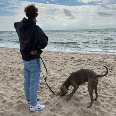 Rijas77's profile picture. 22