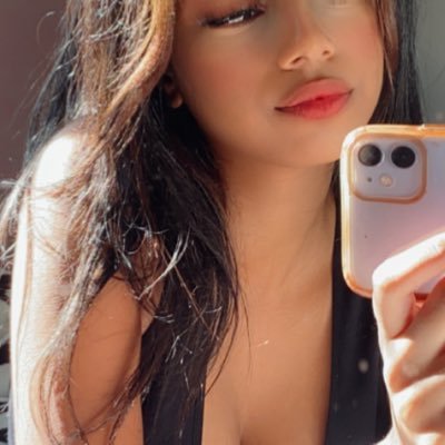 piaka0_9's profile picture. My own secret garden 🤭💕🎀 (hey stalker)