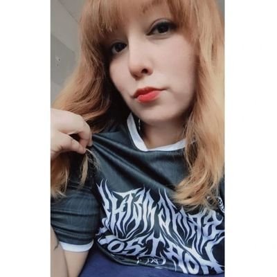 alealanist's profile picture. • ᴍᴇᴅɪᴏꜱ + ᴅɪꜱᴇÑᴏ + ᴇᴅɪᴛᴏʀɪᴀʟ • |  💜
 ⚽️ | 🩰