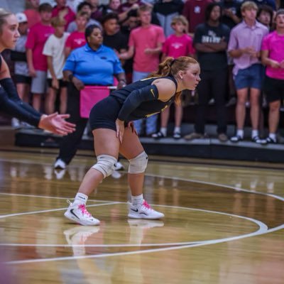 anna_hays_cook2's profile picture. •📍MS •vb/cheer •Philippians 4:13