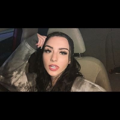 DollyLlndsyyy1's profile picture. 