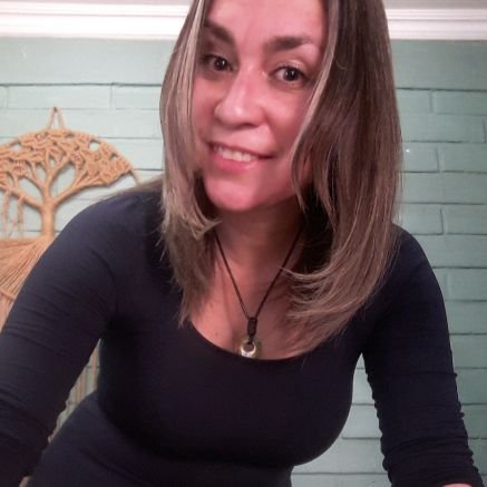 PriscillaRiqu19's profile picture. 🍃🍁🍂🌿🌄🏞️🌙🐈‍⬛🐕🦋🐾☕✈️🎻📽️🎬💚💜🧡🖤🩷🩶🩵🤍⚛️🎶🎼