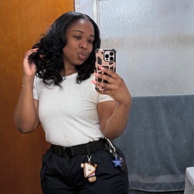 Rosa23774488546's profile picture. 