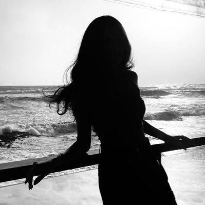 r8w16's profile picture. "محاطه بجميع الغائبين " #السعودية_العظمى 🇸🇦