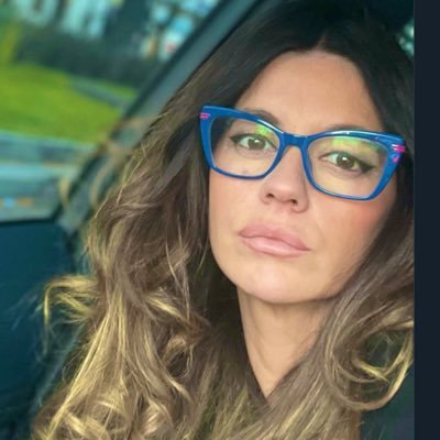 EUGINETA's profile picture. Club Atlético Eugenia Ruiz 🍷 Que me ayude a mi Dios y Mandinga... Camorreras 2.0 💜