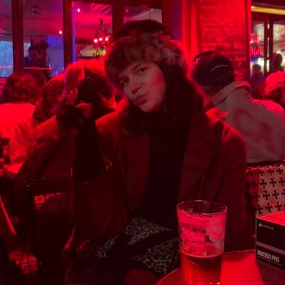 Zoebsnrd's profile picture. avec amour @Zoubisouuus