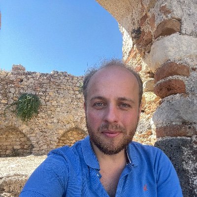 dominicuslowus's profile picture. Donizetti nut, Trollope enthusiast, lasagne pioneer.