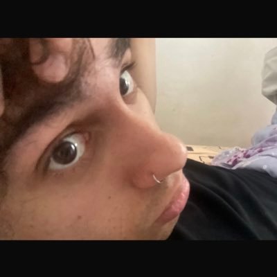 Alexxmzz's profile picture. ex tiktoker fã da Lana del Rey mono Quinn top de incendiar hater do Jão e filho da Maria.tf01