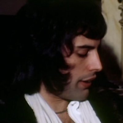 VISVNYA's profile picture. dont speak on jean grey, emma frost and logan without my permission