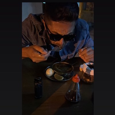 regromania's profile picture. 