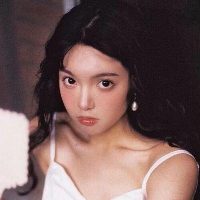 MondValeri31101's profile picture. 