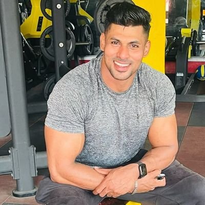 hmsemeena242's profile picture. 