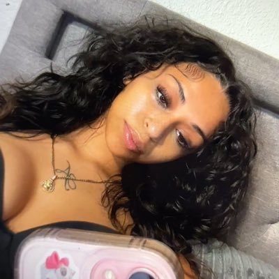 missnayelyy's profile picture. 