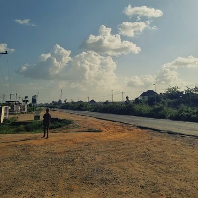 theonlybiggsam's profile picture. Ambivert, Polymath.