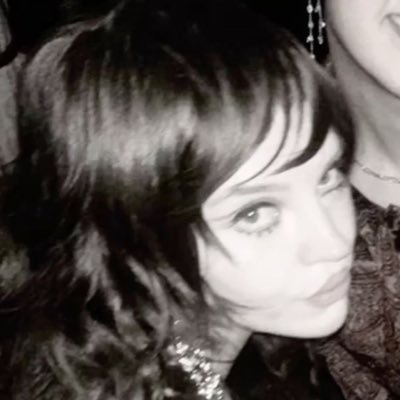 sophraes's profile picture. taylor swift & sophie thatcher ⚜️