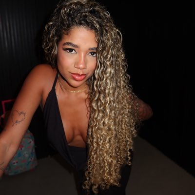 reservadailly's profile picture. 