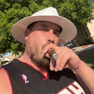 CremeBrulee36's profile picture. Part time Grinder full time Daddy…….