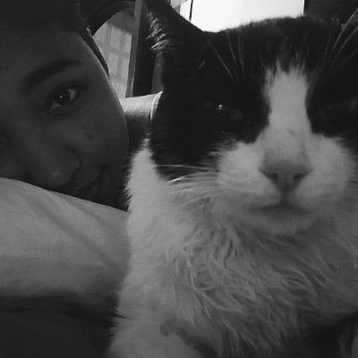 _umsolzin_f's profile picture. 🖤