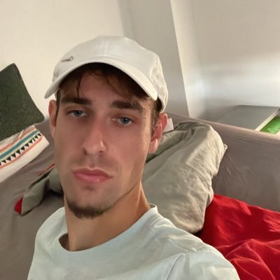 Kulusexy's profile picture. Gyro Zeppeli et Juve fan account