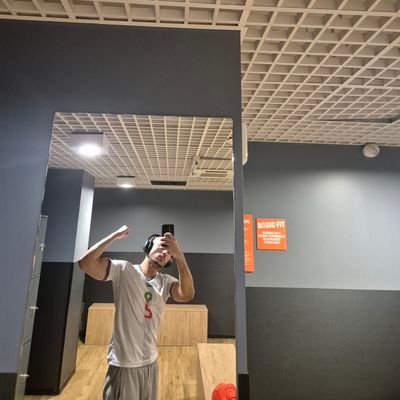 SalimBan_'s profile picture. un penseur qui vogue vers de nouveaux horizons

@Salimbann